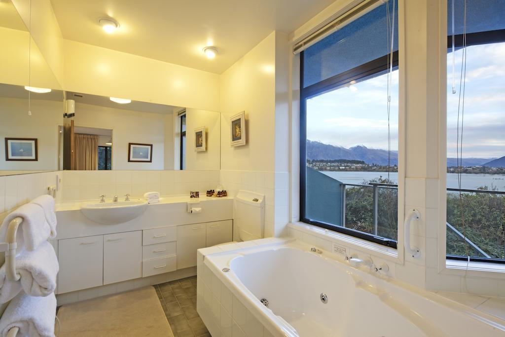 Apartments At Spinnaker Bay Κουίνσταουν Εξωτερικό φωτογραφία