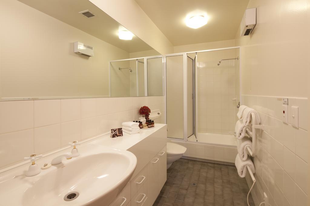 Apartments At Spinnaker Bay Κουίνσταουν Εξωτερικό φωτογραφία